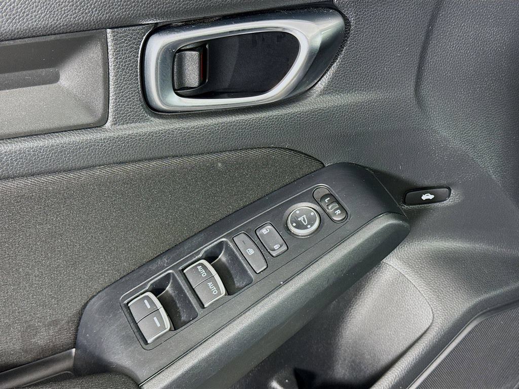 Certified 2025 Honda Civic LX image 18