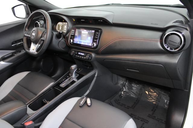 Used 2021 Nissan Kicks SR w/ SR Premium Package FWD image 27