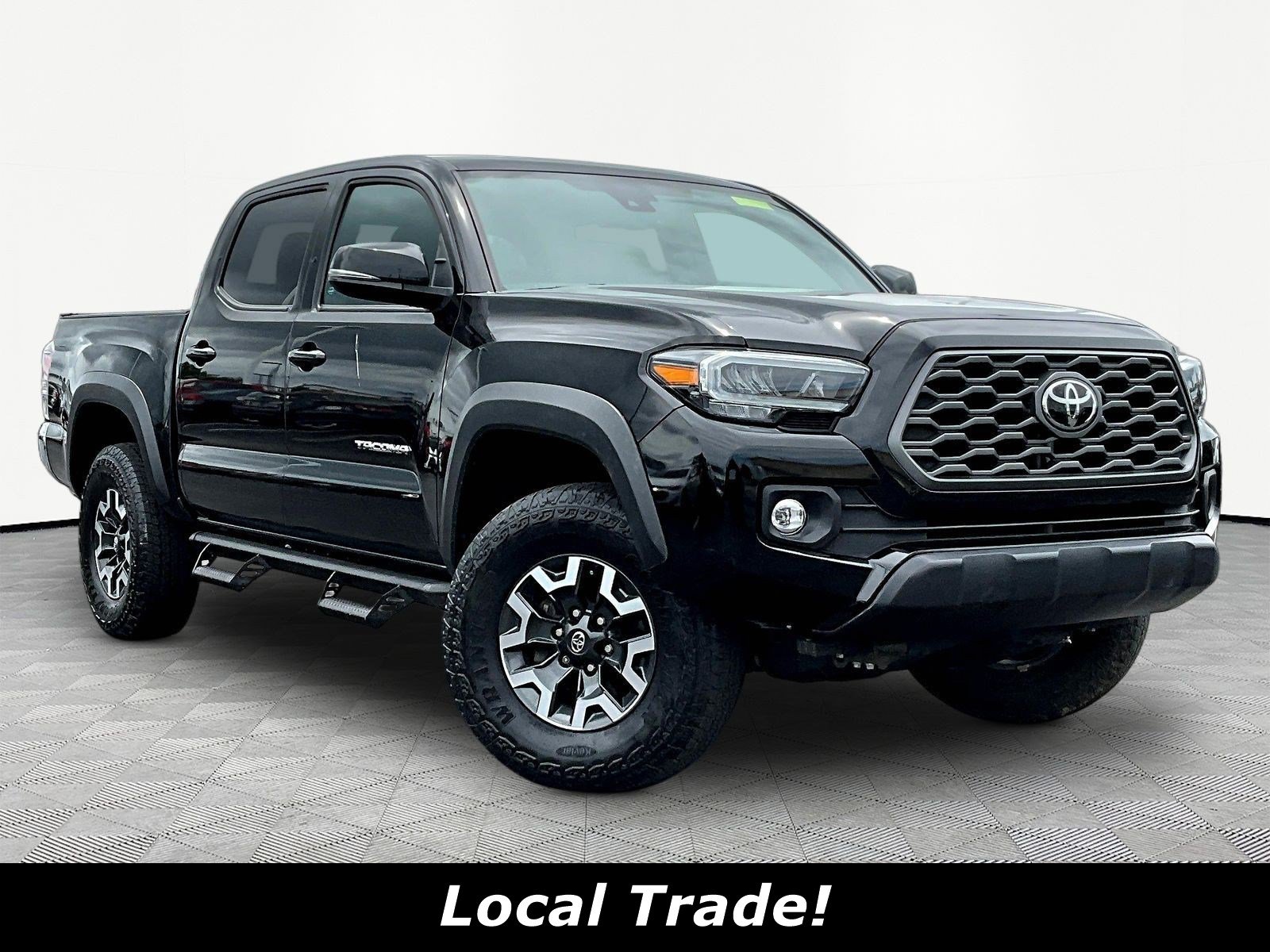 Used 2023 Toyota Tacoma TRD Off-Road AWD/4WD image 3