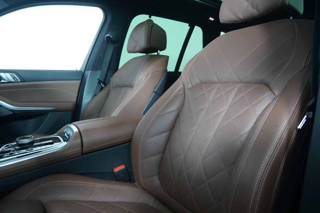 Certified 2026 BMW X5 M60i AWD/4WD image 11