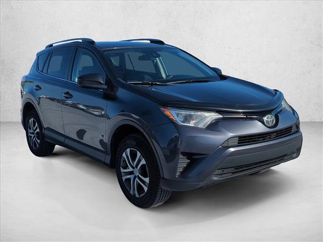Used 2017 Toyota RAV4 LE FWD video 3