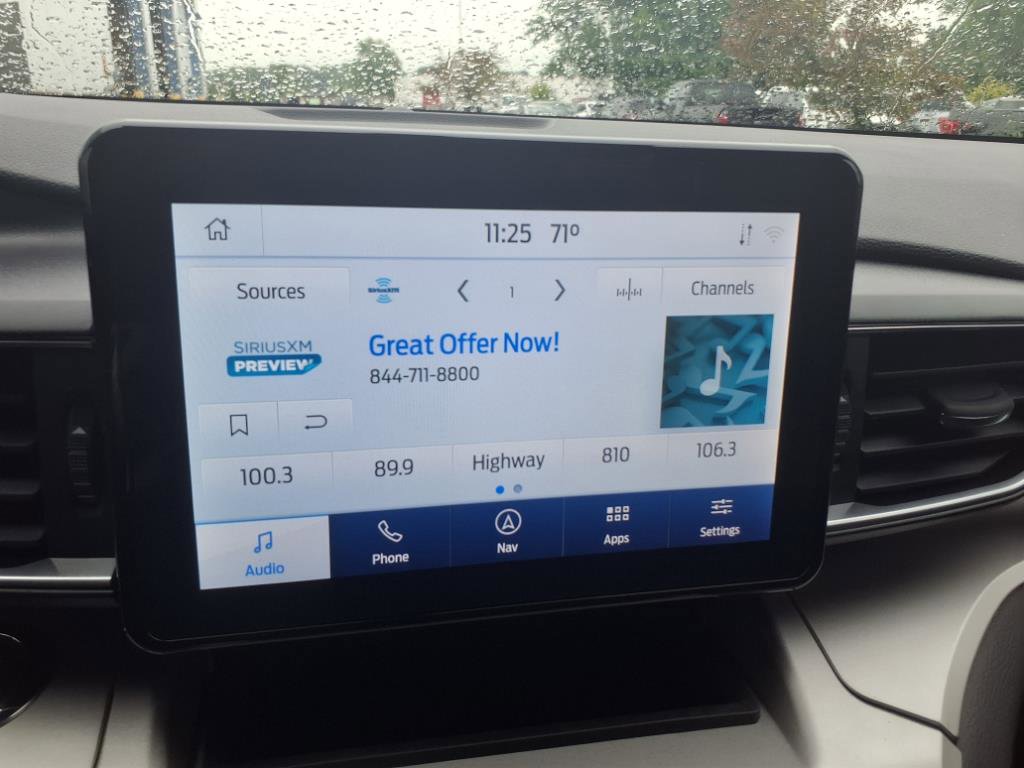 Certified 2022 Ford Explorer XLT w/ Equipment Group 202A image 17