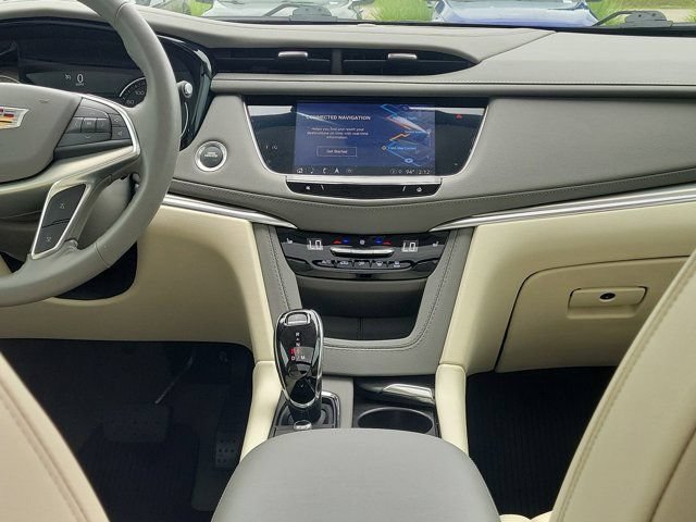 Used 2024 Cadillac XT5 Premium Luxury FWD image 5
