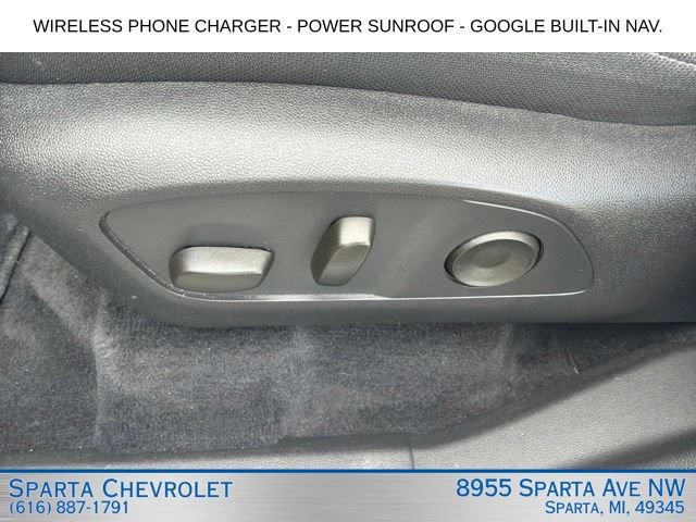 Used 2025 Chevrolet Traverse LT w/ Sun and Wheel Package AWD/4WD image 21