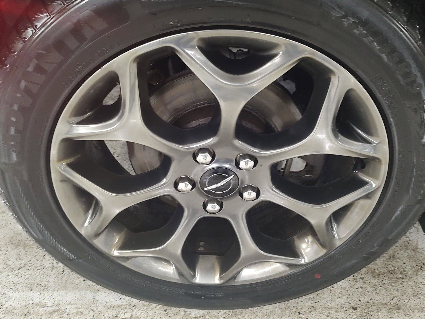Used 2018 Chrysler 300 S w/ 300S Premium Group AWD/4WD image 28