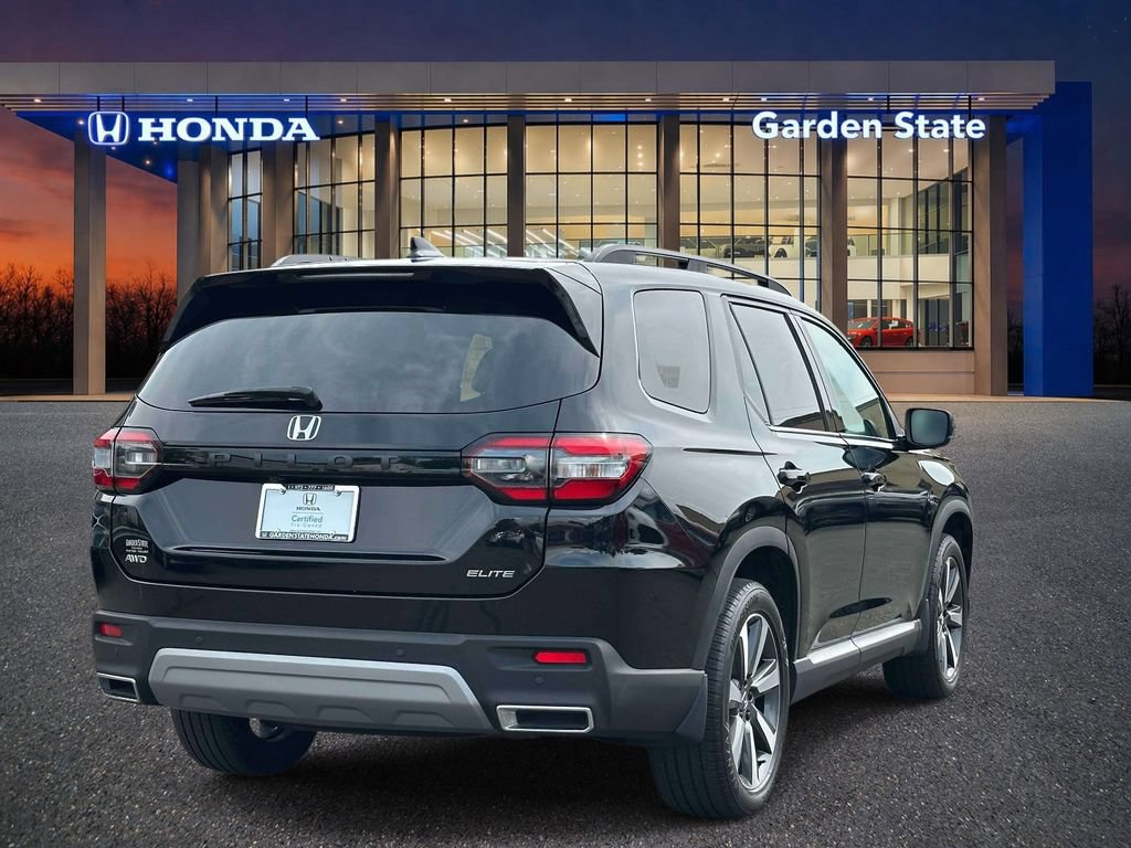 Certified 2025 Honda Pilot Elite image 3