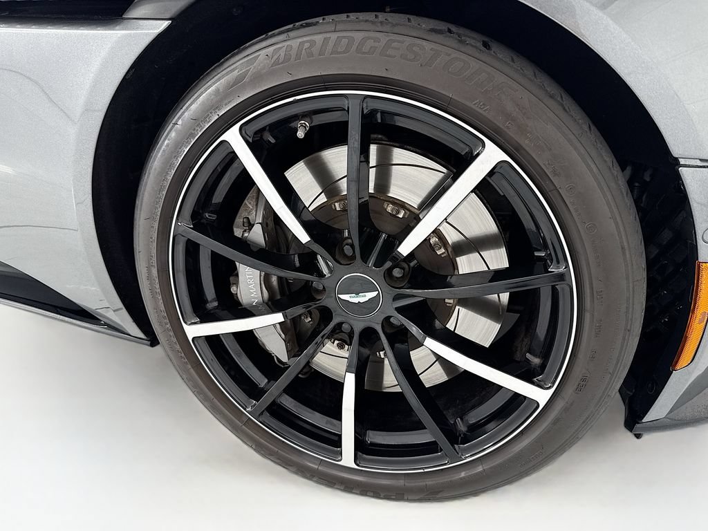 Used 2023 Aston Martin DB11 Volante RWD image 36