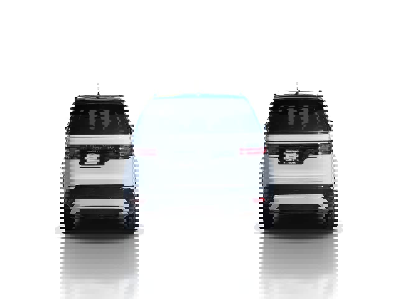 Used 2023 Land Rover Discovery HSE R-Dynamic image 7