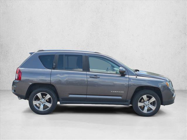 Used 2016 Jeep Compass High Altitude AWD/4WD image 4