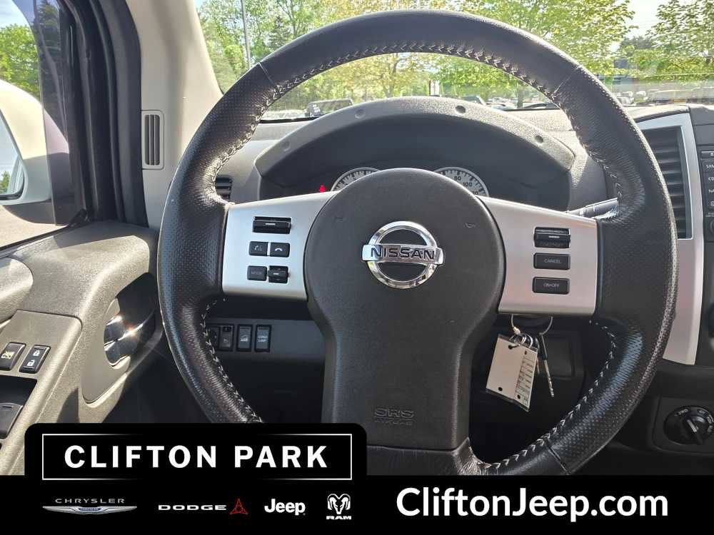 Used 2017 Nissan Frontier PRO-4X w/ Pro-4x Luxury Package AWD/4WD image 17