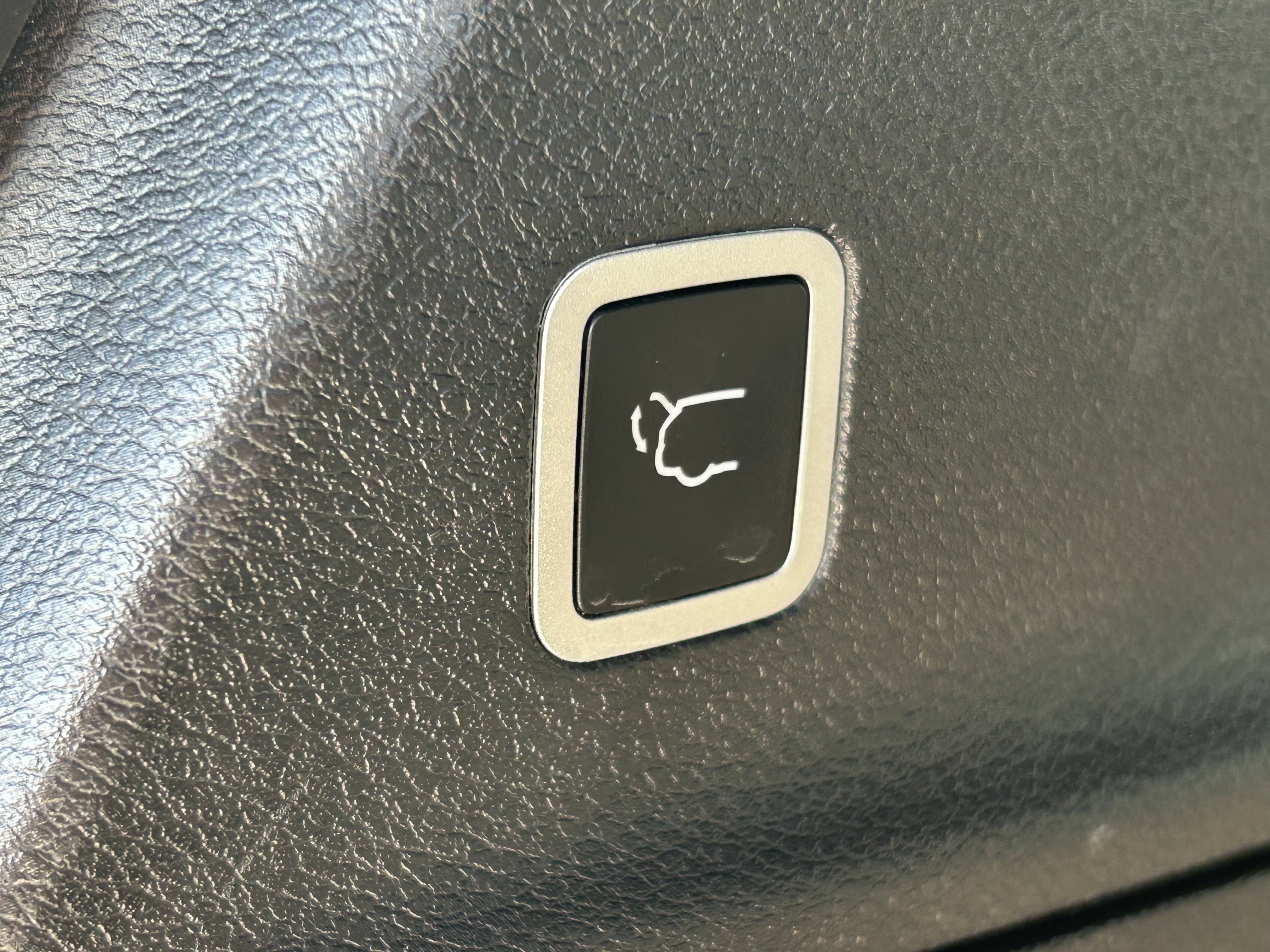 Used 2024 Chrysler Pacifica Limited image 22