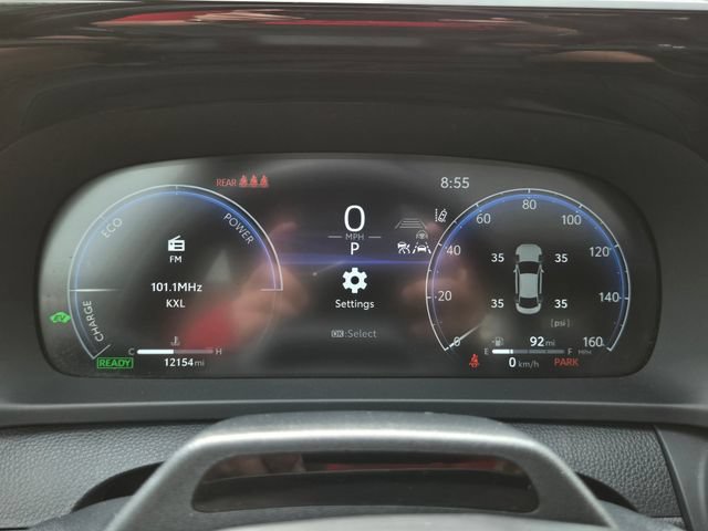 Used 2025 Toyota Crown Platinum AWD/4WD image 4