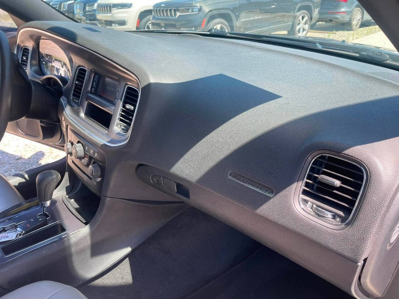 Used 2014 Dodge Charger SE RWD image 34