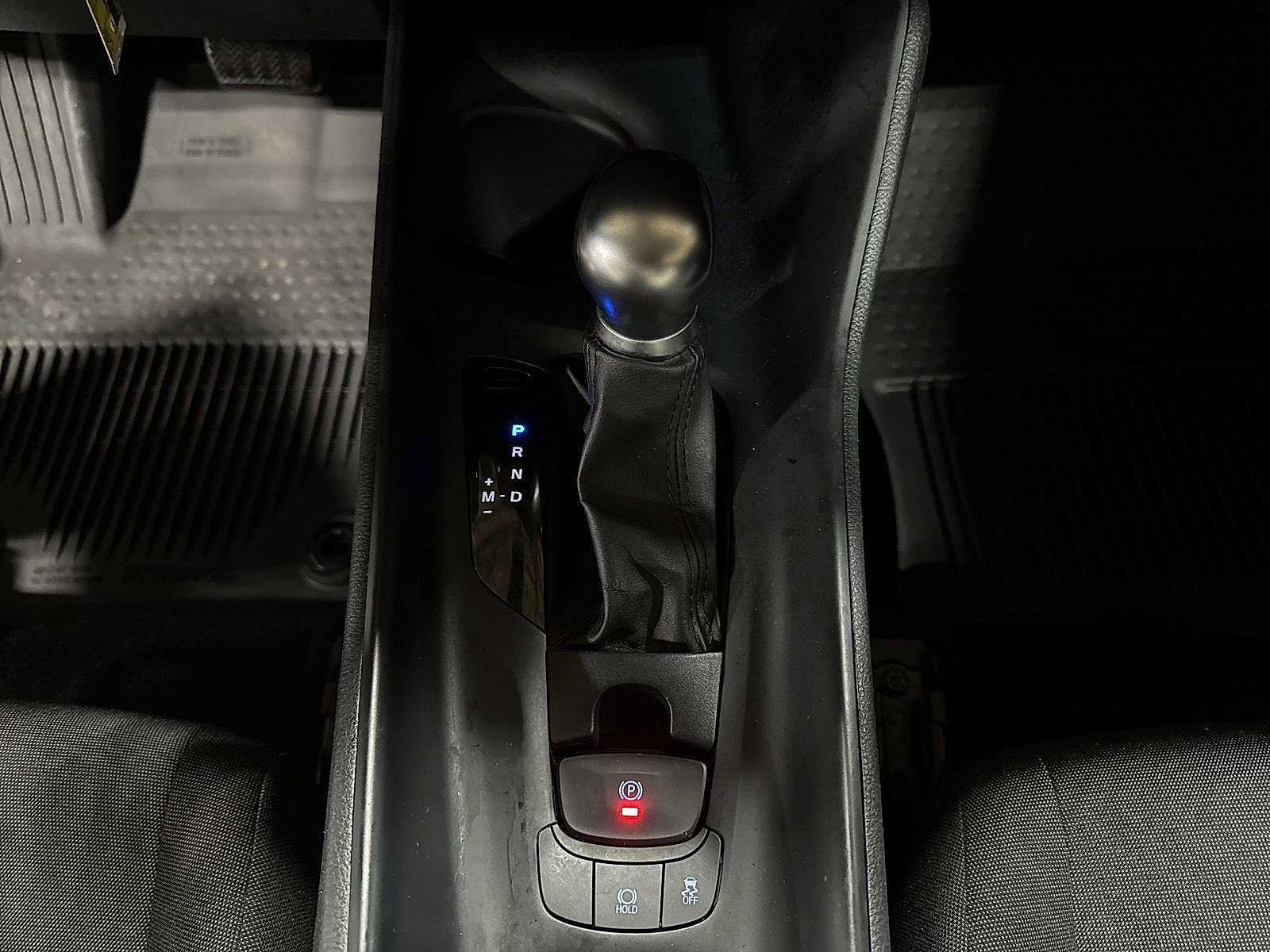 Used 2021 Toyota C-HR LE image 34