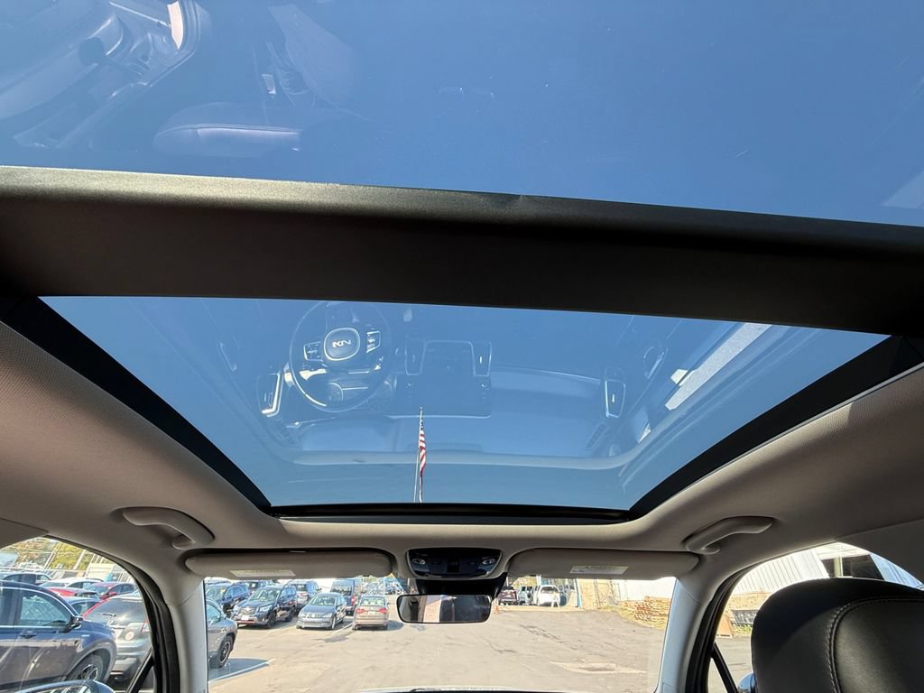 Certified 2022 Kia Sorento SX AWD/4WD image 23