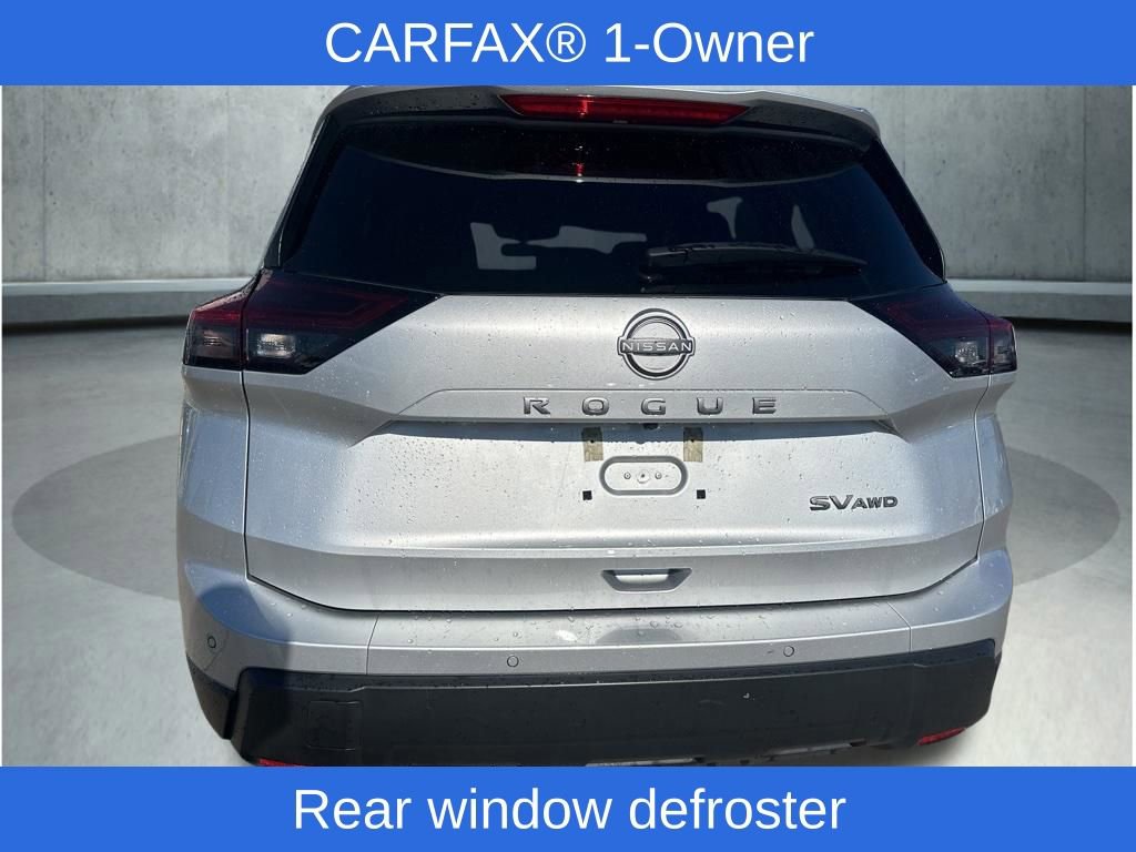 Used 2024 Nissan Rogue SV image 4