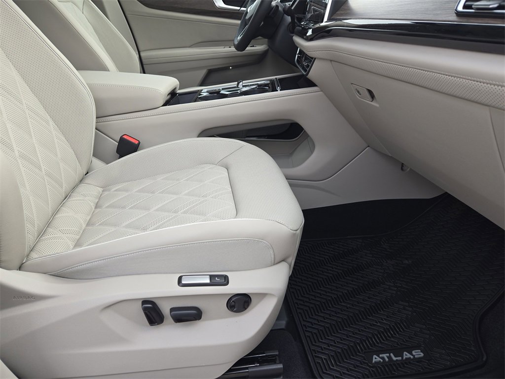 New 2026 Volkswagen Atlas SEL Premium R-Line image 12