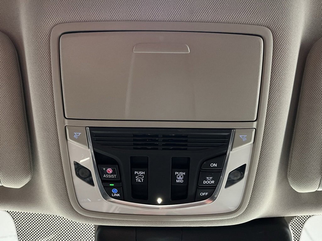 Certified 2022 Acura RDX w/ Technology Package image 9