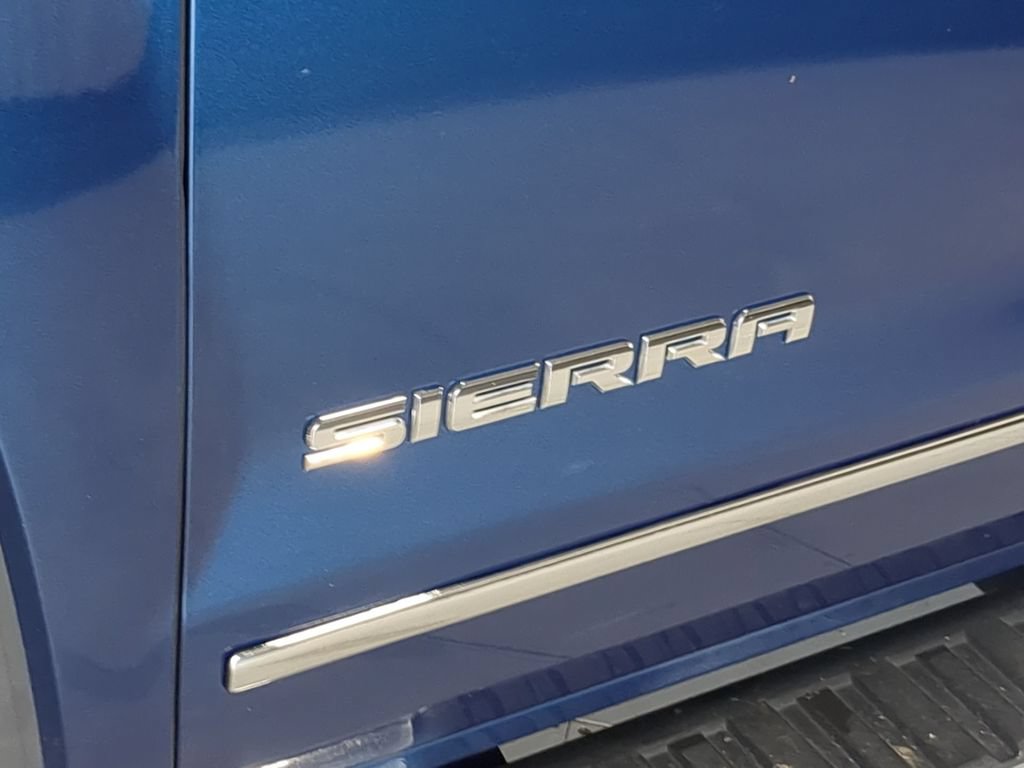 Used 2018 GMC Sierra 1500 SLT w/ SLT Premium Package AWD/4WD image 16