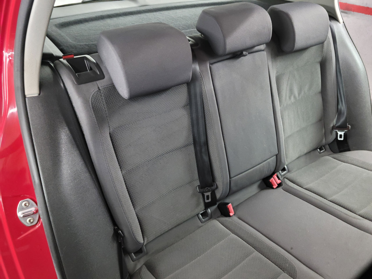 Used 2009 Volkswagen Rabbit S image 9