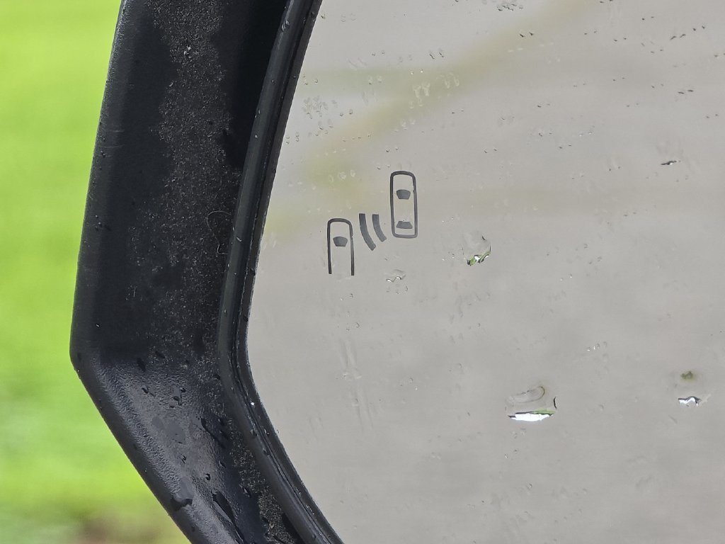 Used 2024 Toyota RAV4 XLE FWD image 10