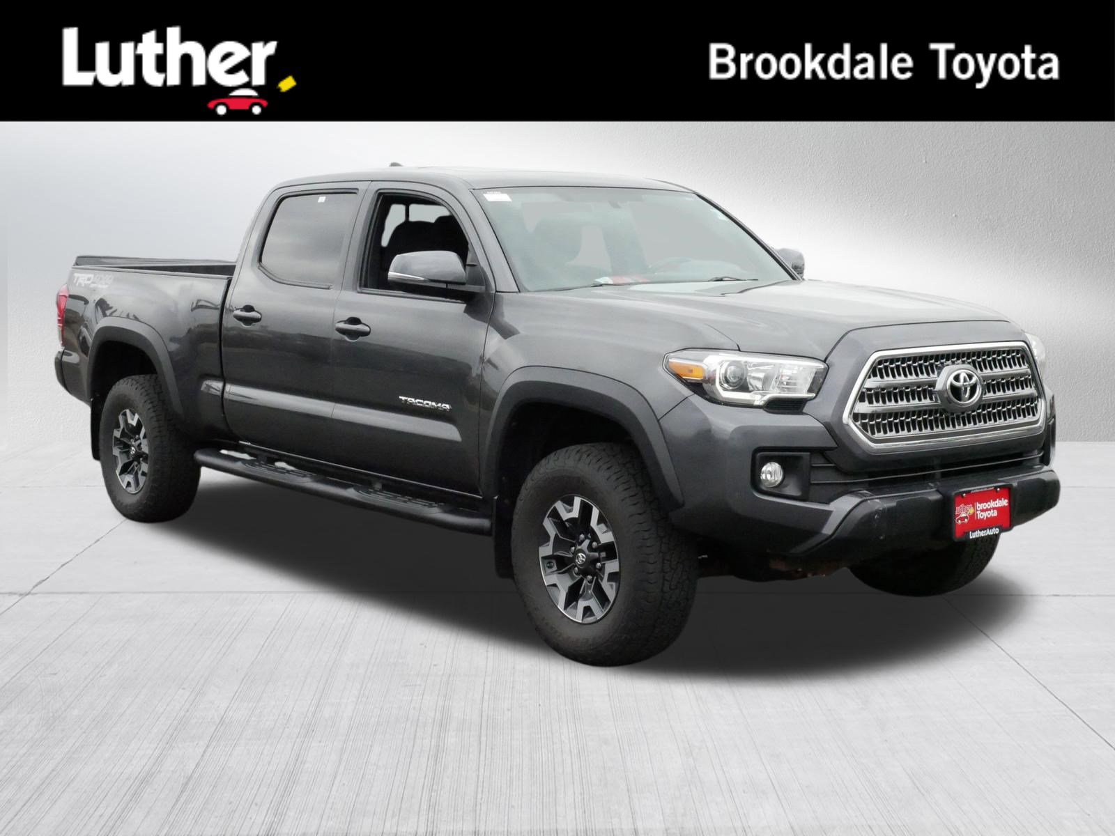 Used 2017 Toyota Tacoma TRD Off-Road AWD/4WD image 1