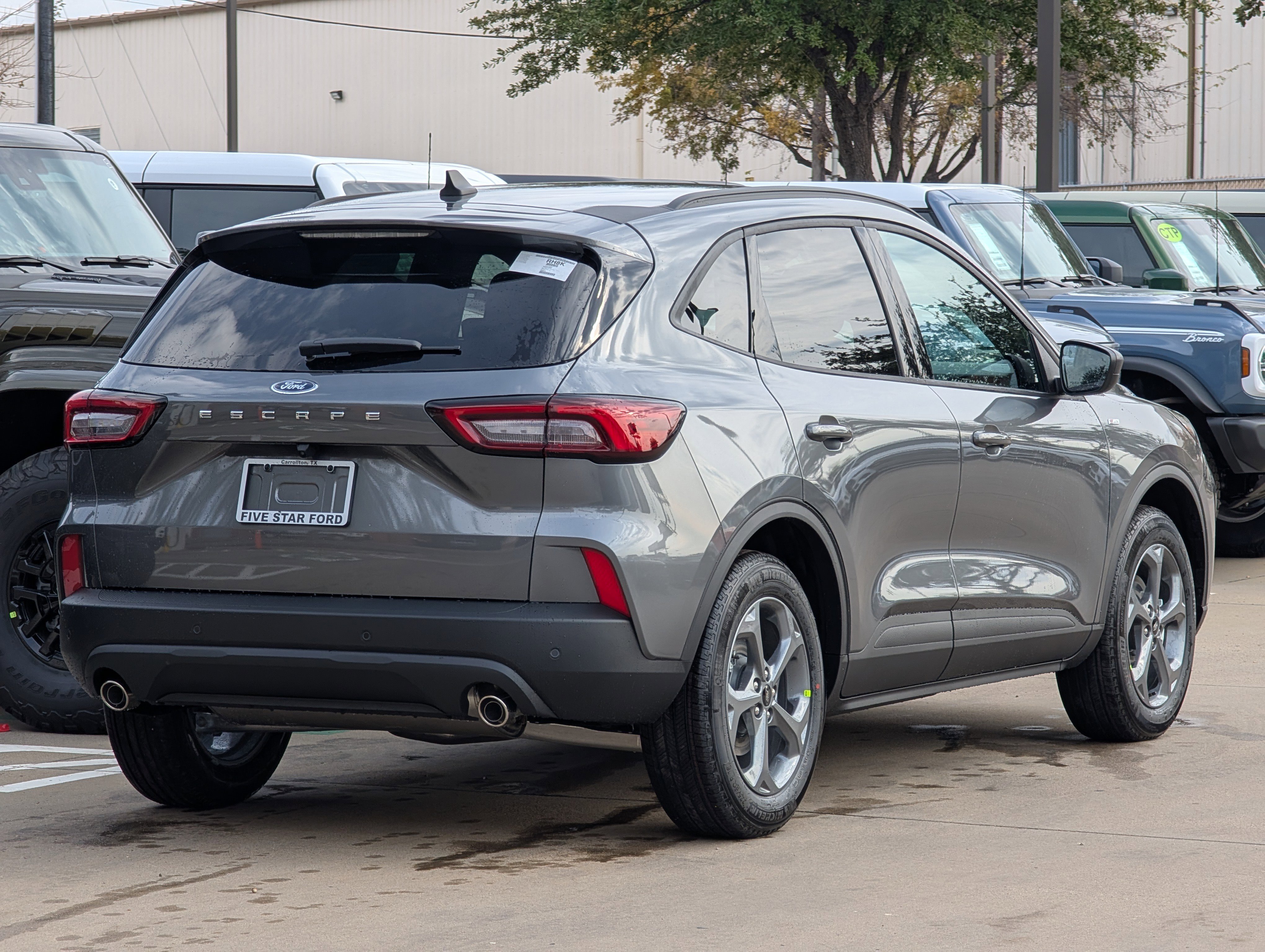 New 2026 Ford Escape ST-Line w/ Tech Pack #1 FWD image 4