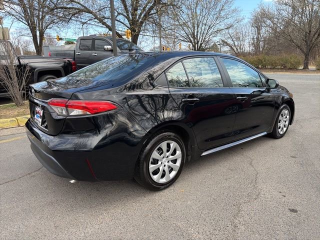 Used 2024 Toyota Corolla LE FWD image 6