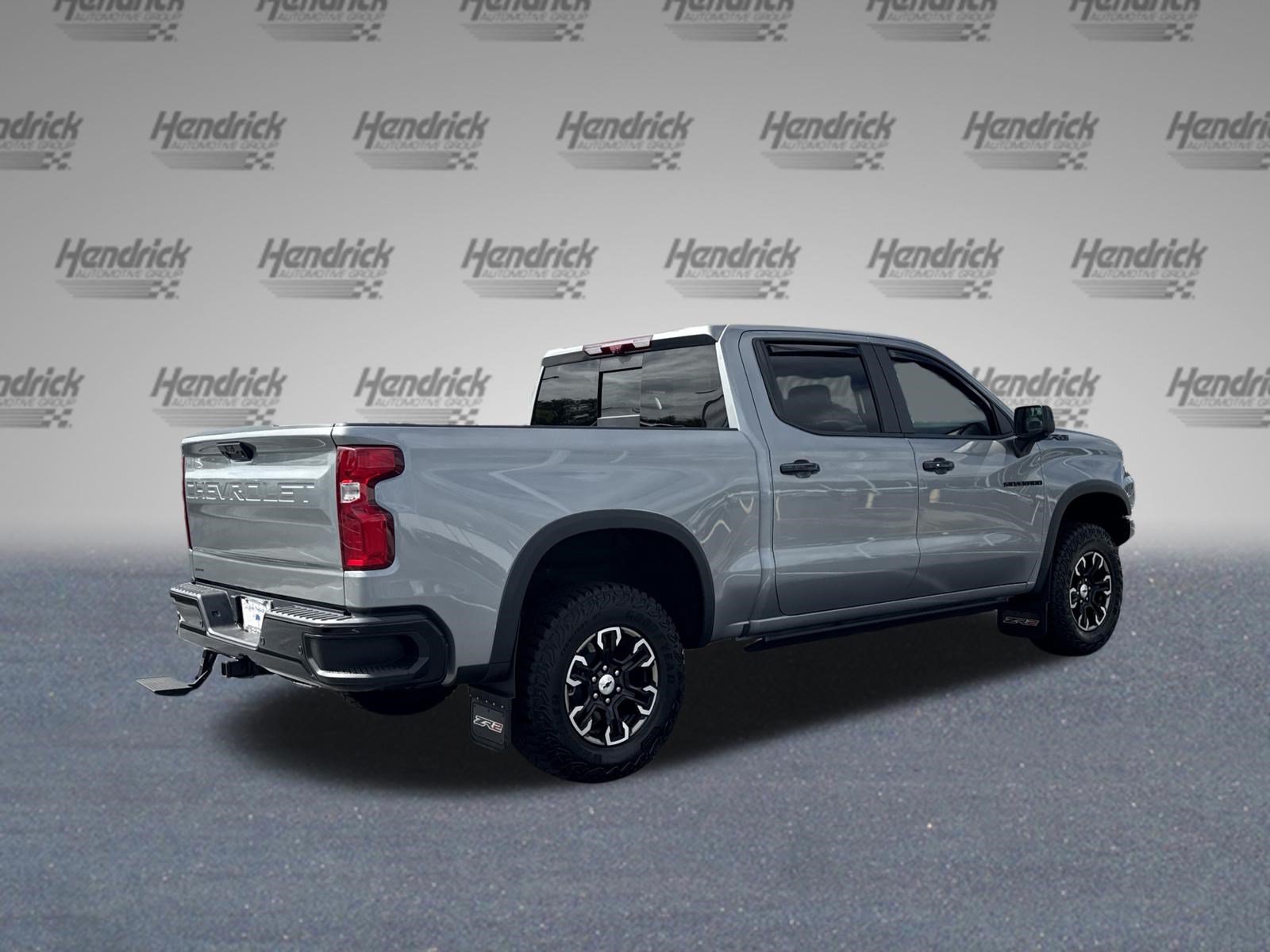 Used 2024 Chevrolet Silverado 1500 ZR2 w/ Technology Package AWD/4WD image 10