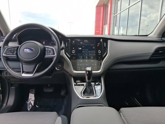 Used 2025 Subaru Outback Premium AWD/4WD image 18