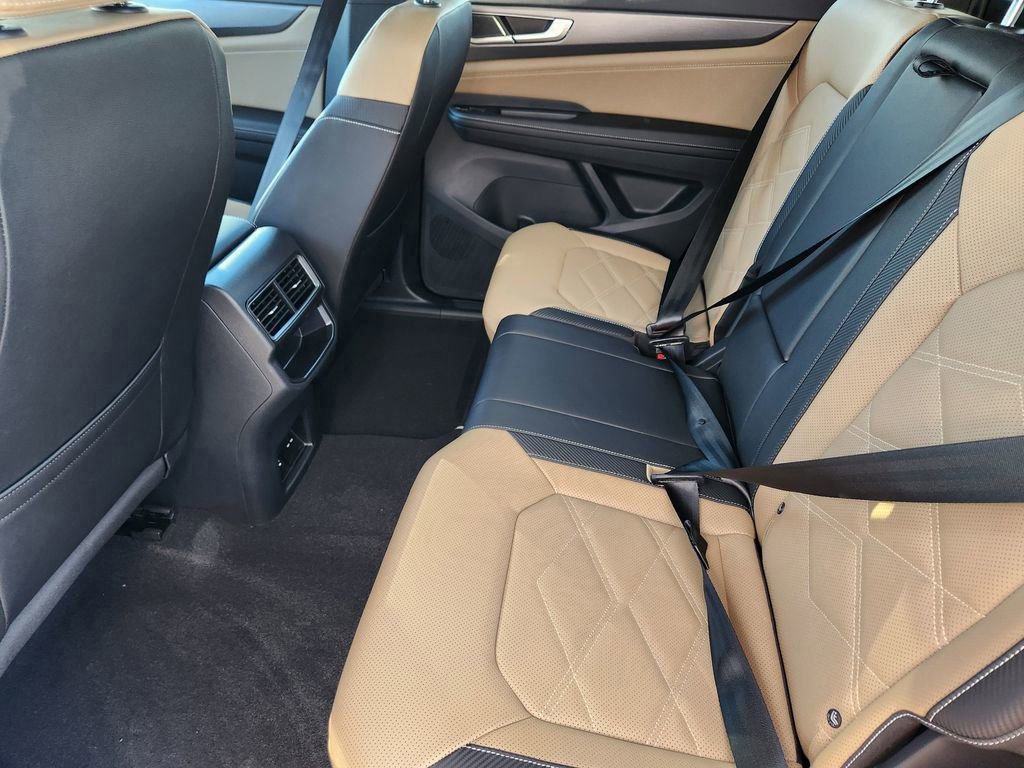 New 2026 Volkswagen Atlas Cross Sport SE image 19