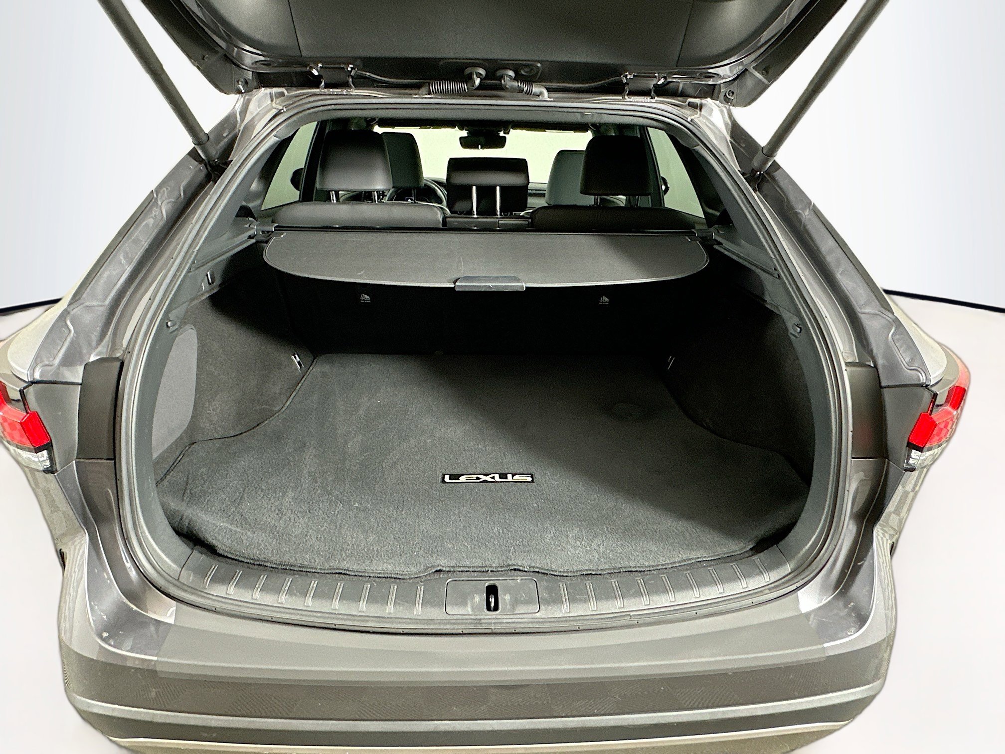 Used 2023 Lexus RX 350 FWD w/ Cold Area Package image 29