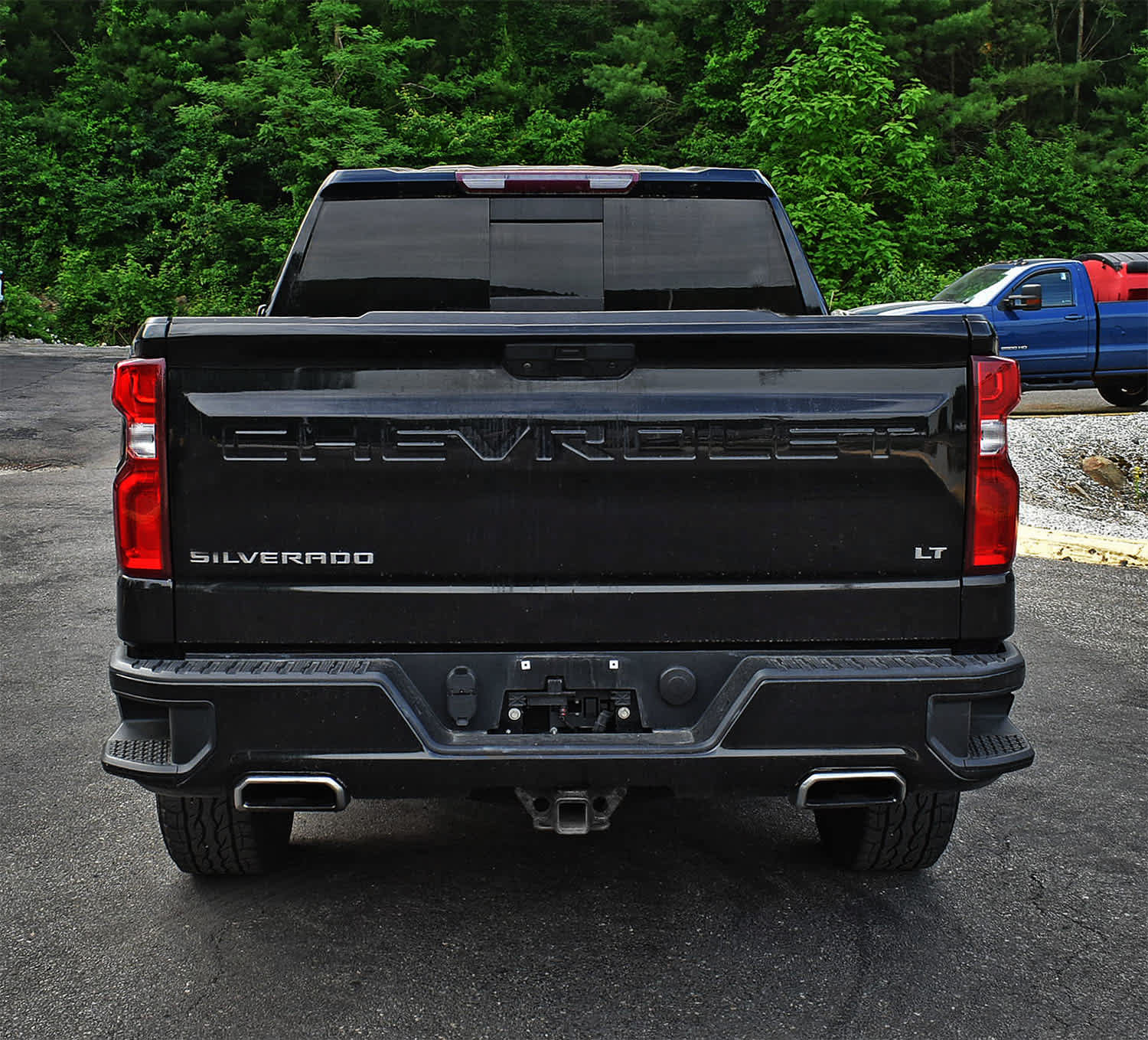 Used 2020 Chevrolet Silverado 1500 LT Trail Boss AWD/4WD image 7