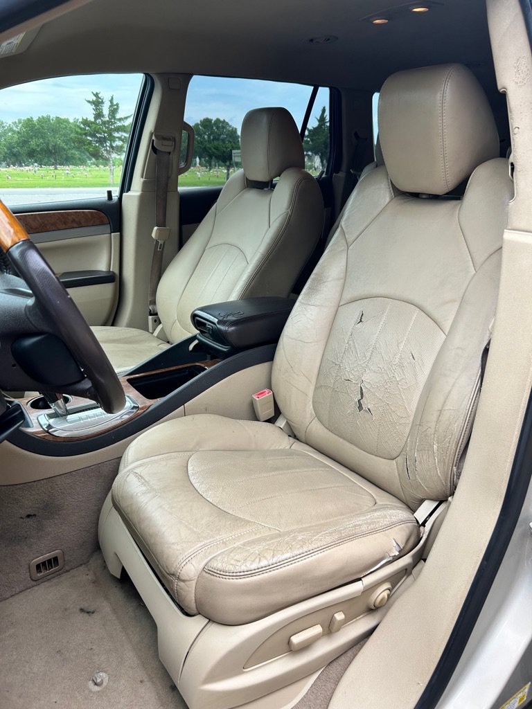 Used 2011 Buick Enclave CXL AWD/4WD image 8
