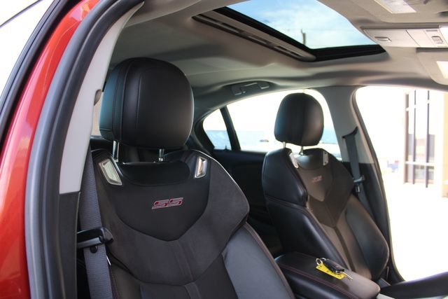Used 2016 Chevrolet SS RWD image 28
