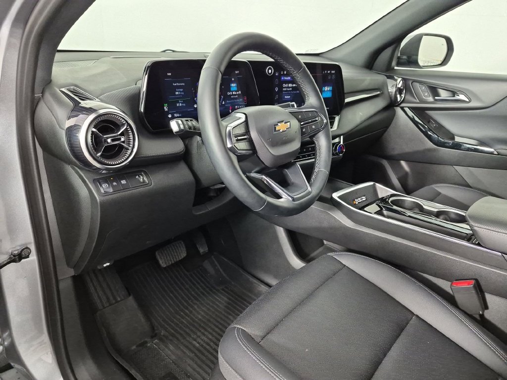 Used 2025 Chevrolet Equinox LT w/ Convenience Package II FWD image 18