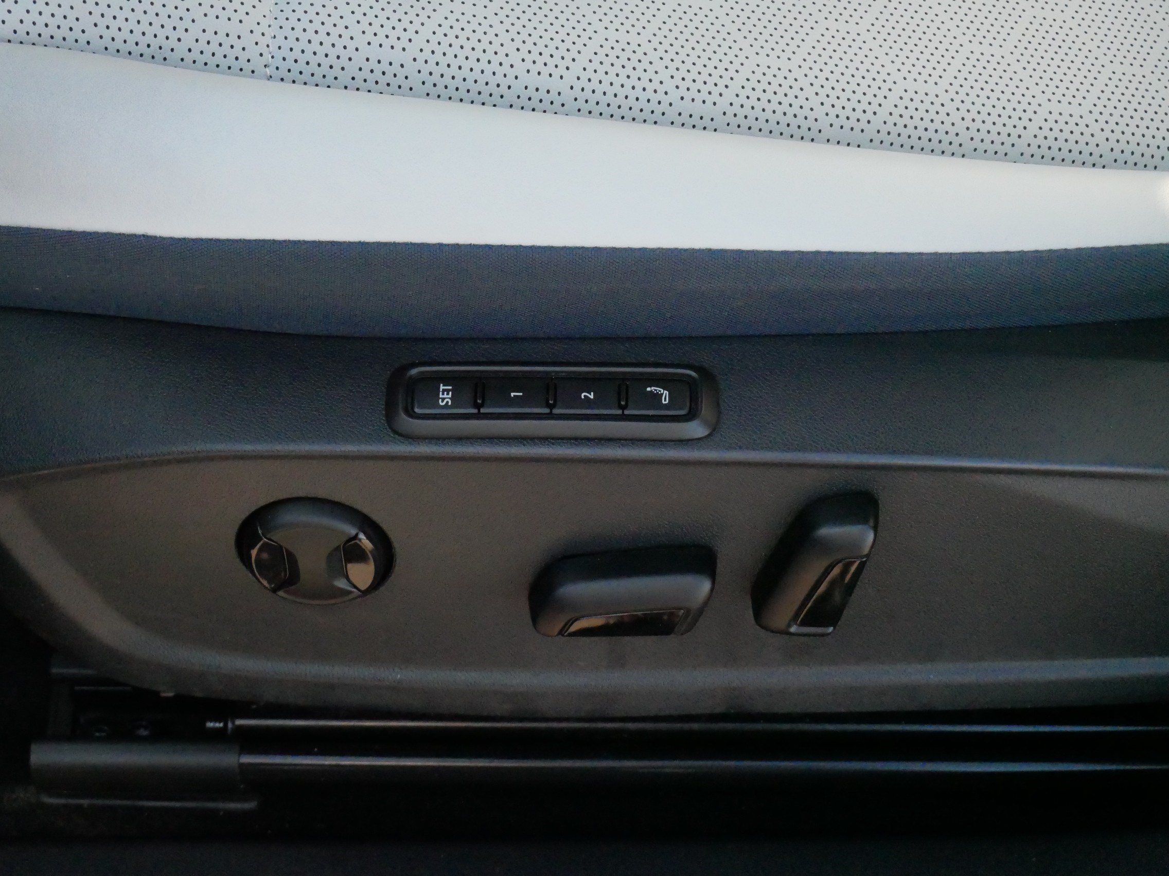 Certified 2023 Volkswagen ID.4 Pro S AWD/4WD image 20