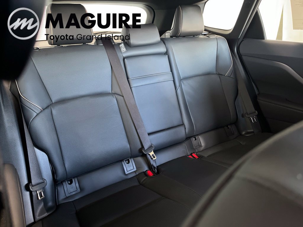 Used 2026 Toyota Crown Signia AWD/4WD image 34