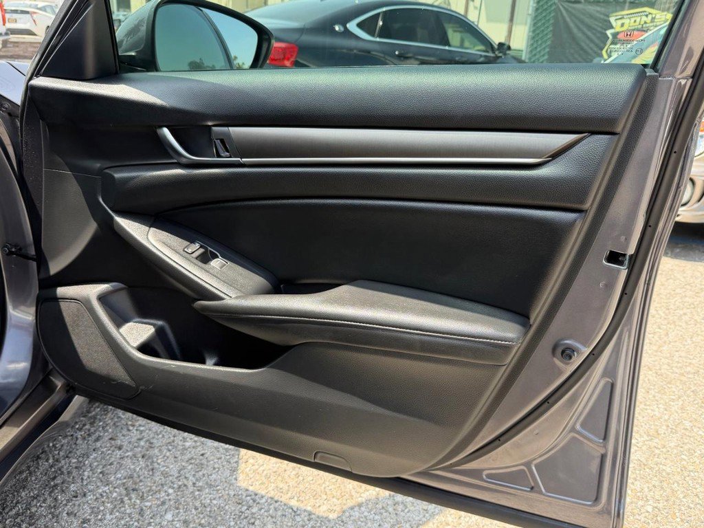 Used 2019 Honda Accord LX image 19