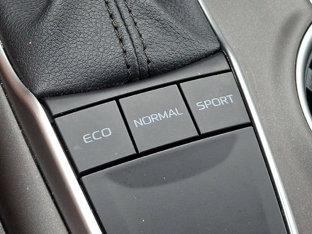 Certified 2024 Toyota Camry LE FWD image 25
