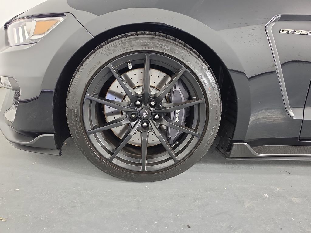 Used 2018 Ford Mustang Shelby GT350 w/ Electronics Package RWD image 31