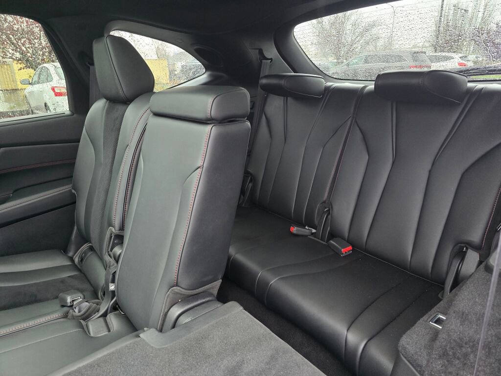 Used 2022 Acura MDX A-Spec image 17