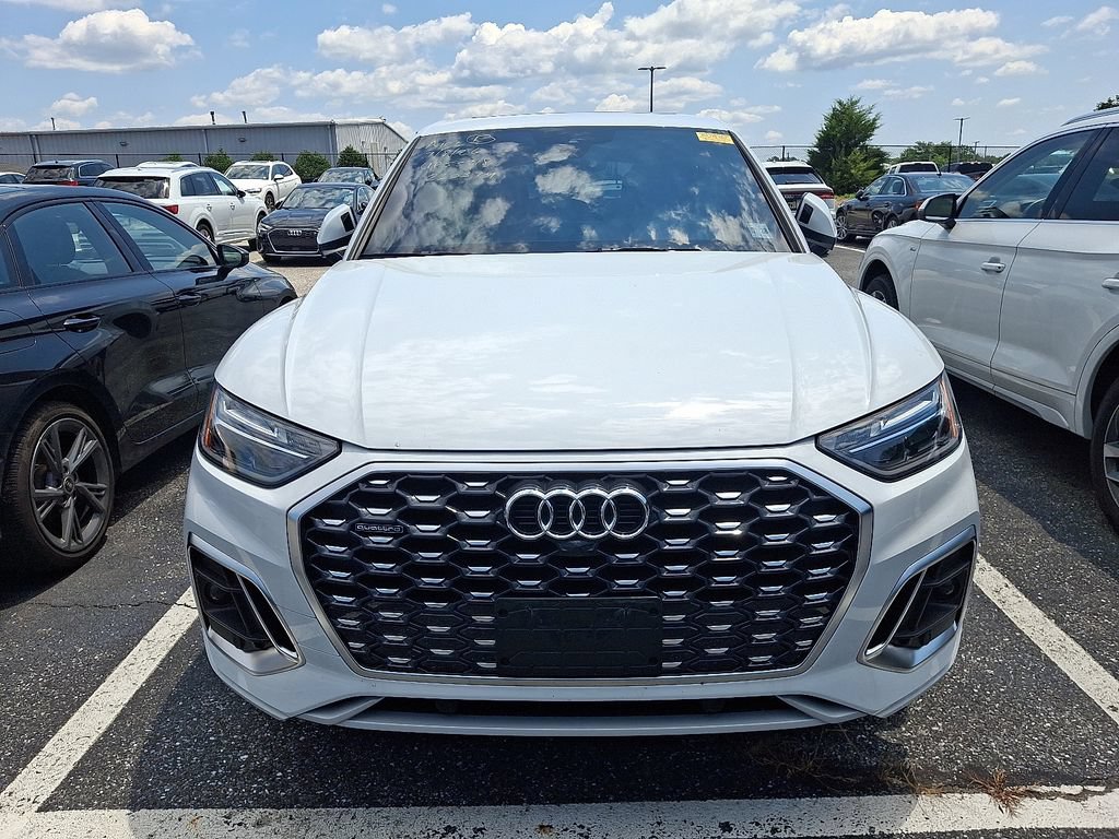 Used 2023 Audi Q5 2.0T Premium w/ Convenience Package AWD/4WD image 2