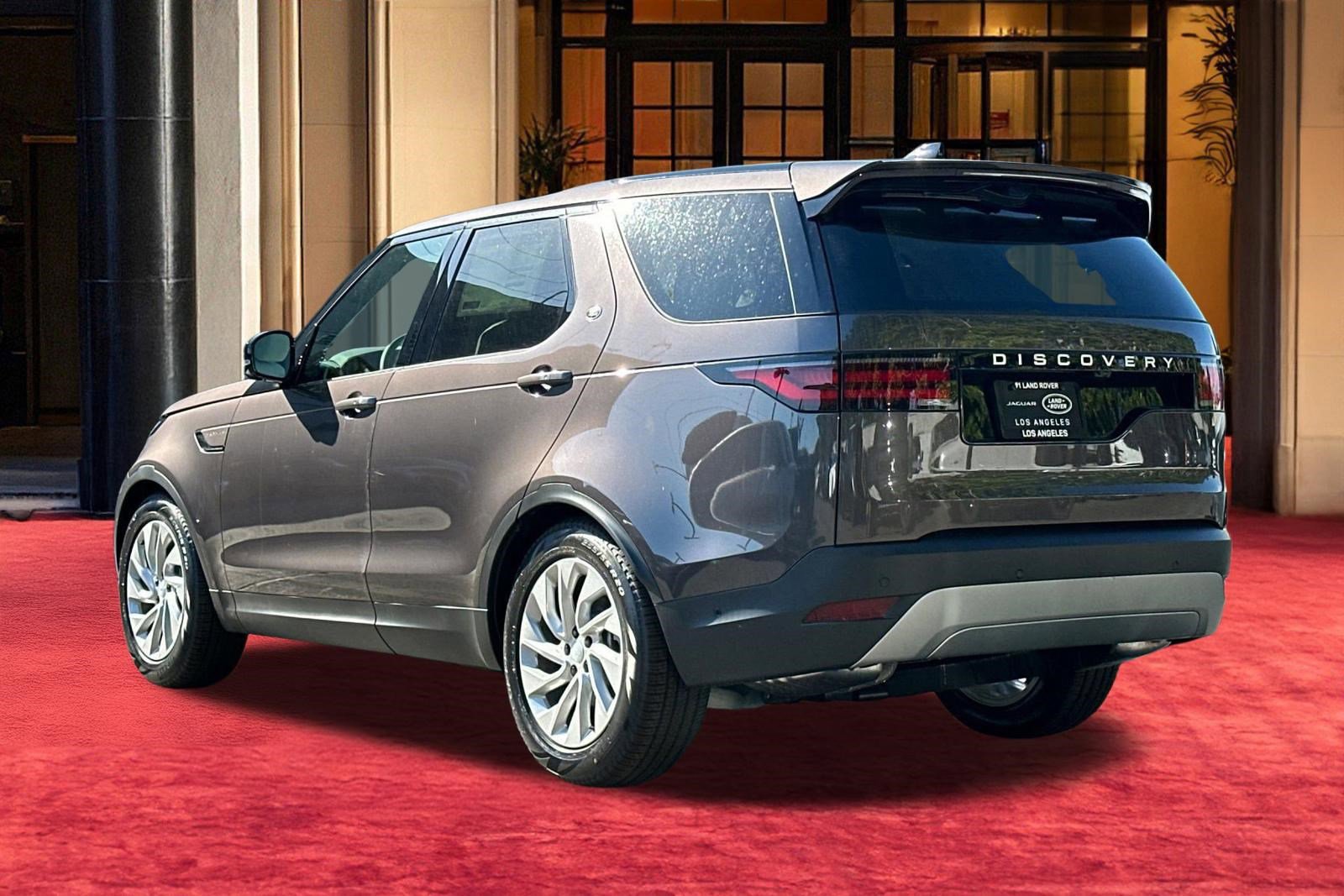 New 2026 Land Rover Discovery S AWD/4WD image 3