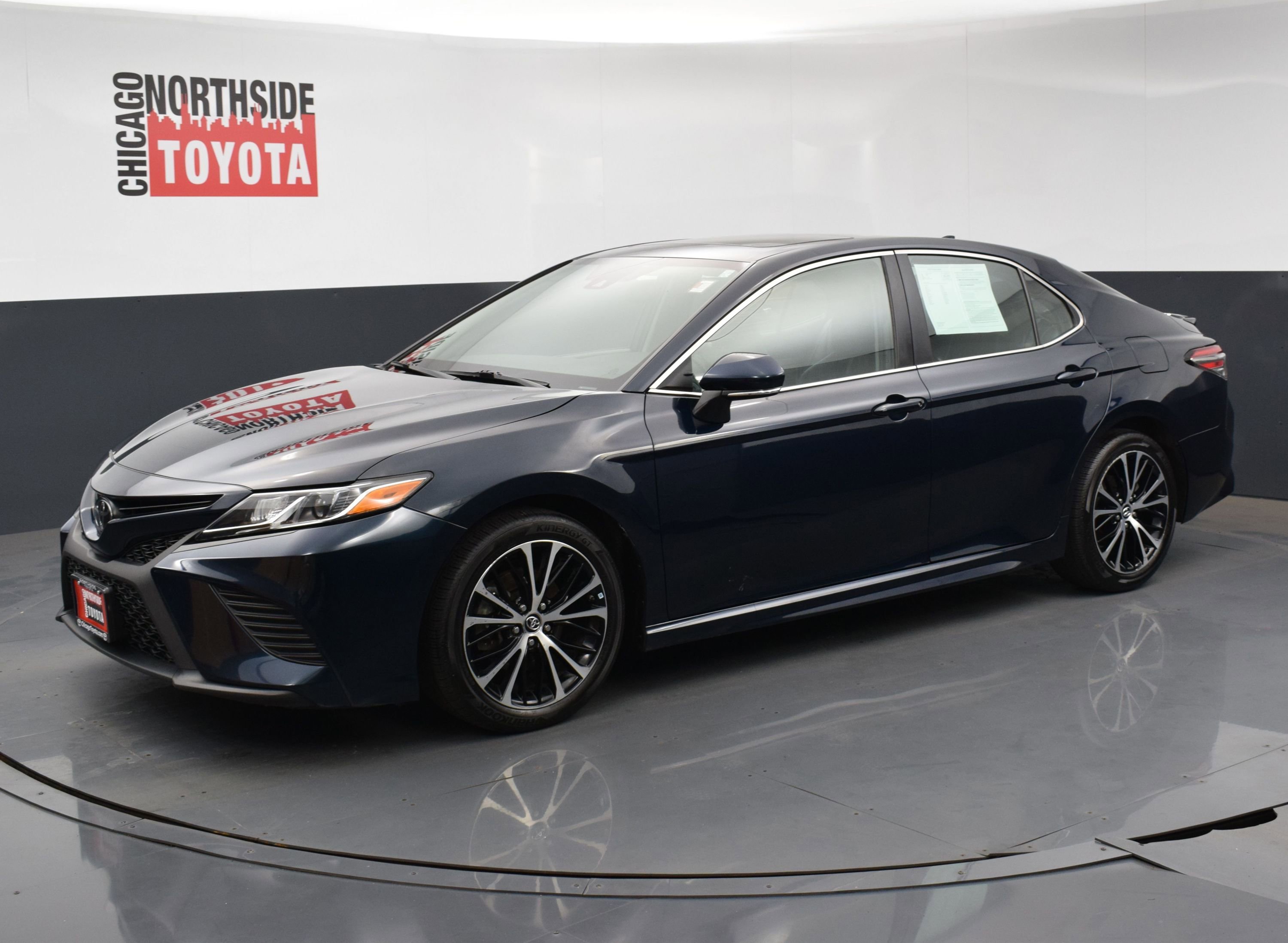 Used 2019 Toyota Camry SE image 8