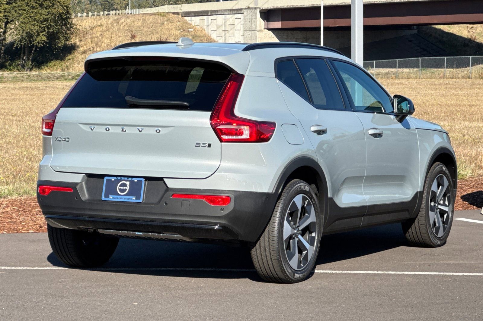 Used 2026 Volvo XC40 B5 Plus w/ Protection Package Premier AWD/4WD video 3
