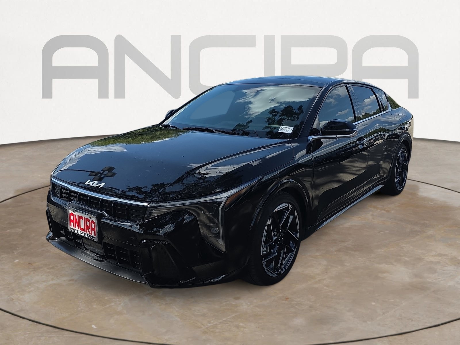 Certified 2025 Kia K4 GT-Line w/ GT-Line Premium Package FWD image 4