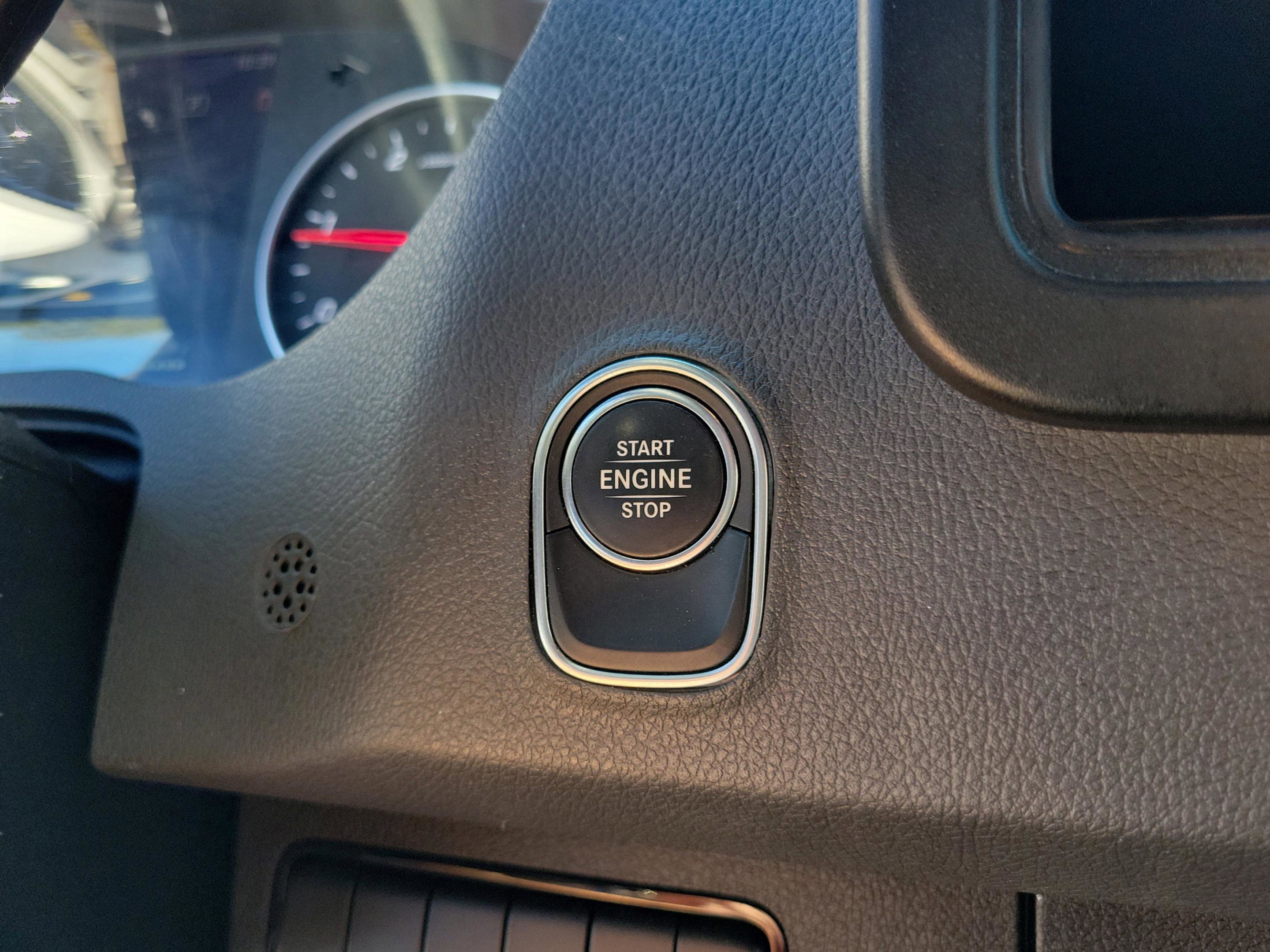 Used 2021 Mercedes-Benz Sprinter 144 Cargo image 14