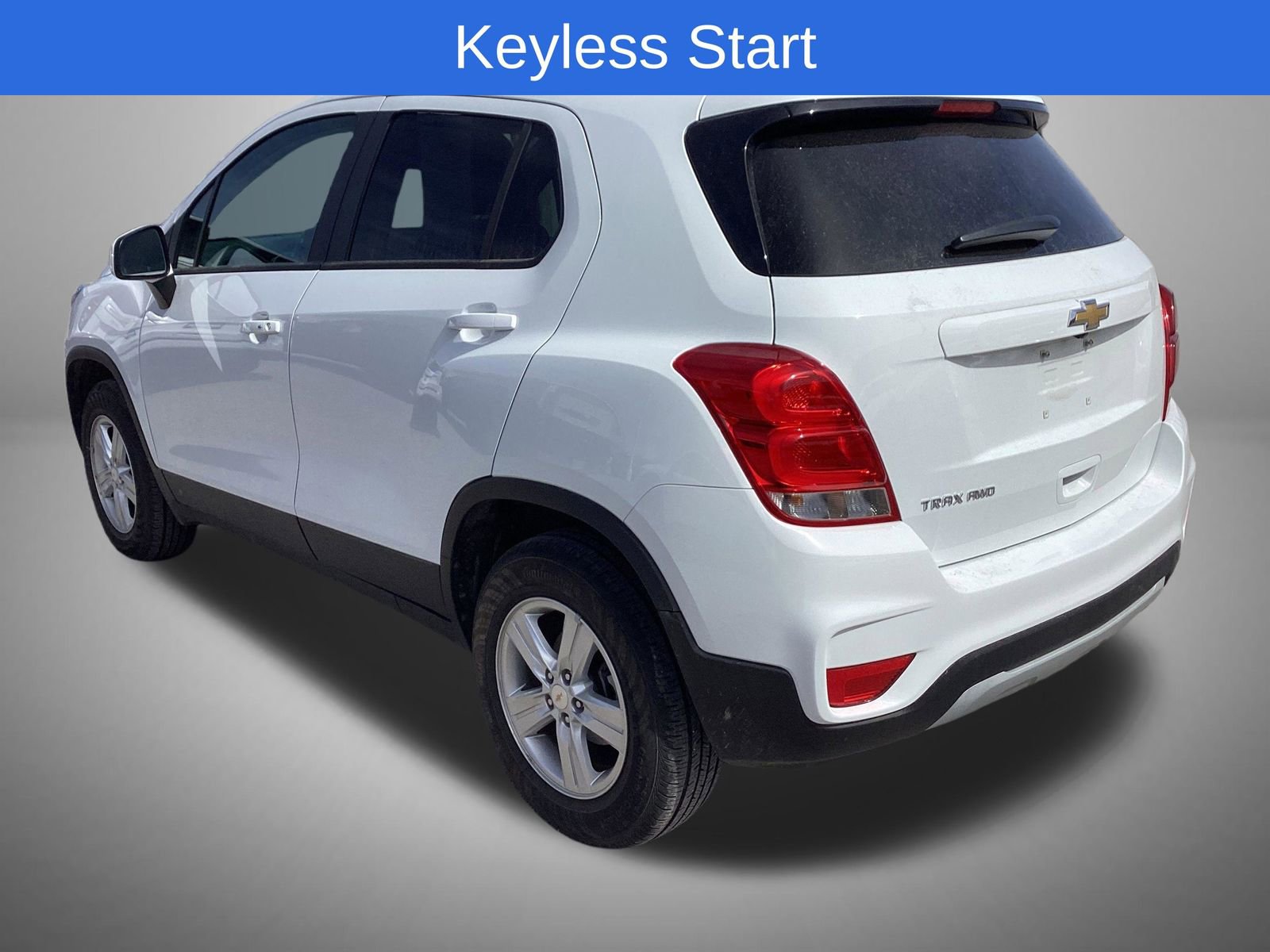 Used 2022 Chevrolet Trax LT w/ LT Convenience Package image 3