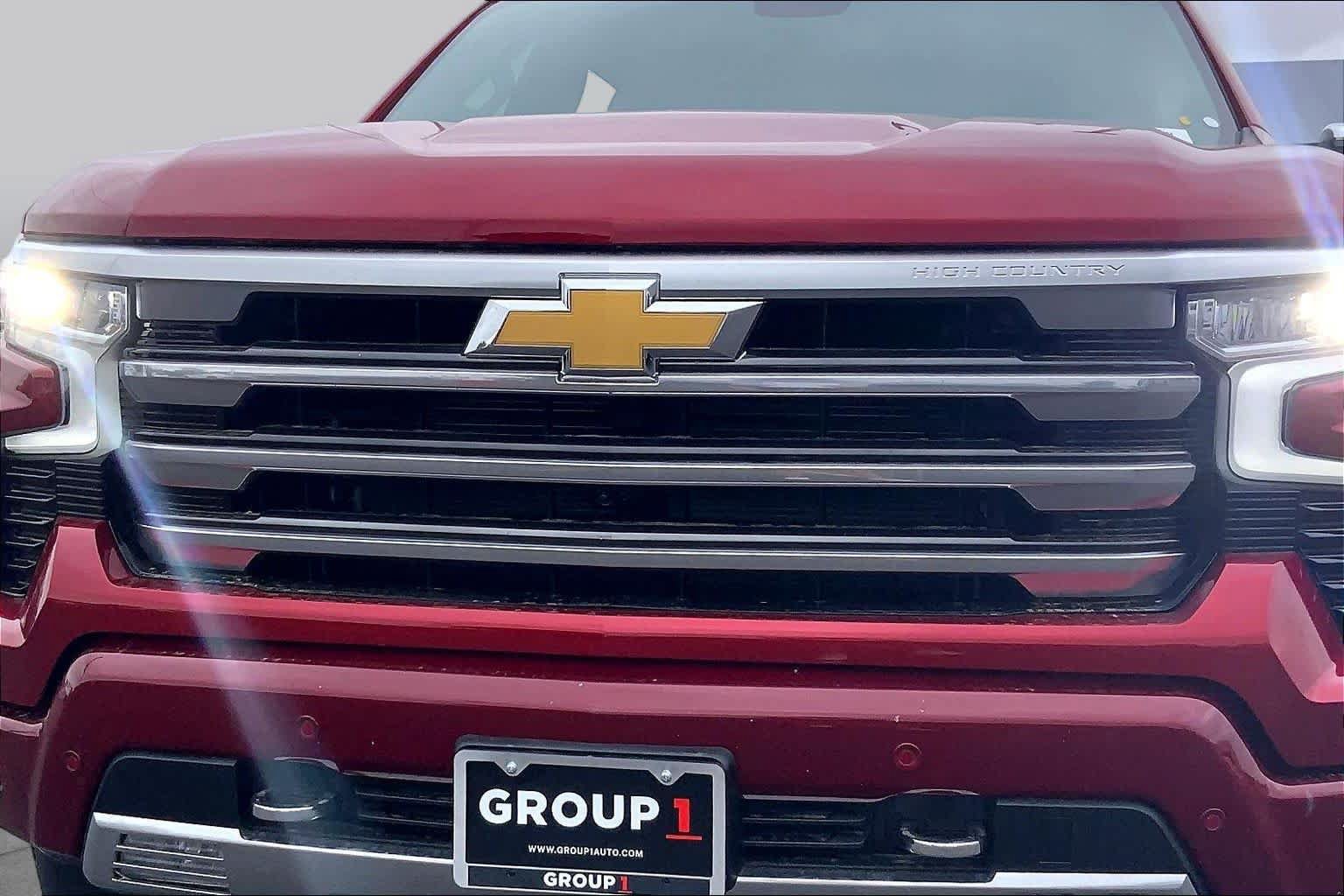 Used 2024 Chevrolet Silverado 1500 High Country w/ Z71 Off-Road Package AWD/4WD image 30